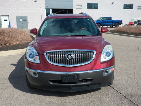 Used 2011 Buick Enclave CXL FWD image 3