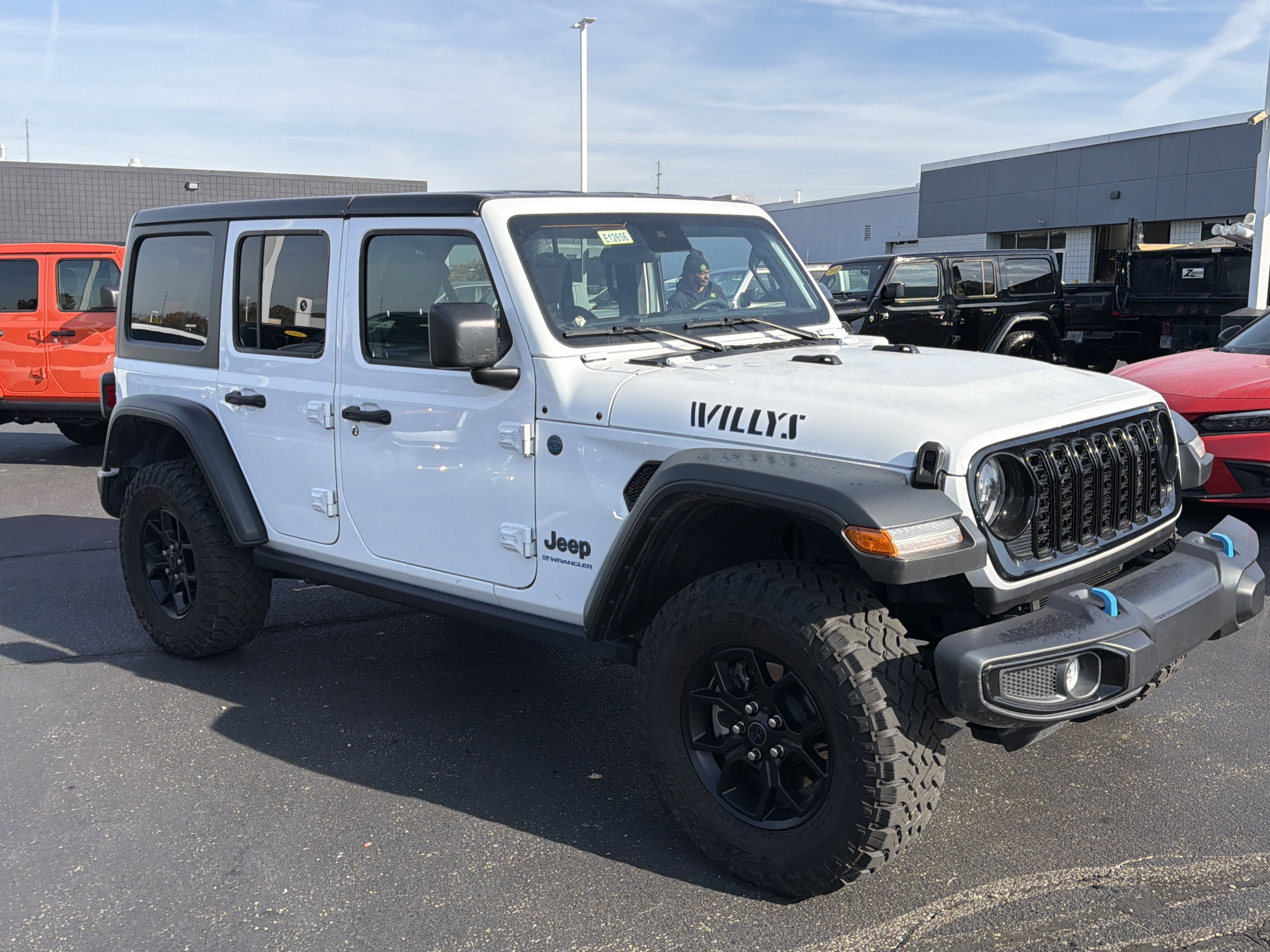 Used 2024 Jeep Wrangler Unlimited AWD/4WD image 11