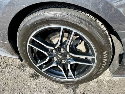 Used 2018 Ford Mustang Premium RWD image 30
