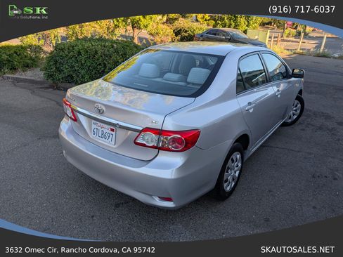 Used 2011 Toyota Corolla LE FWD image 7