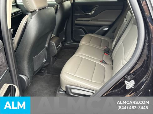 Used 2024 Lincoln Corsair AWD image 24