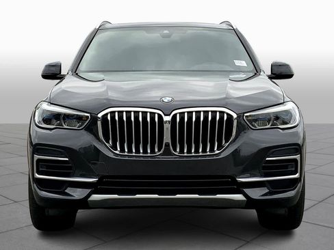 Used 2022 BMW X5 xDrive40i w/ Executive Package image 3