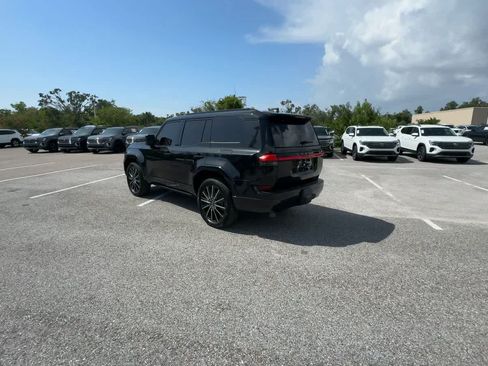 Used 2025 Lexus GX 550 w/ Accessory Package (2T) AWD/4WD image 6