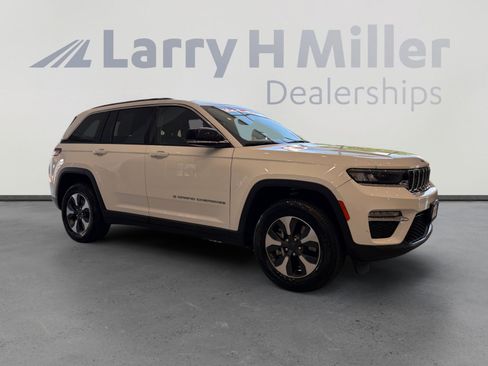 Used 2024 Jeep Grand Cherokee Limited 4xe AWD/4WD image 7