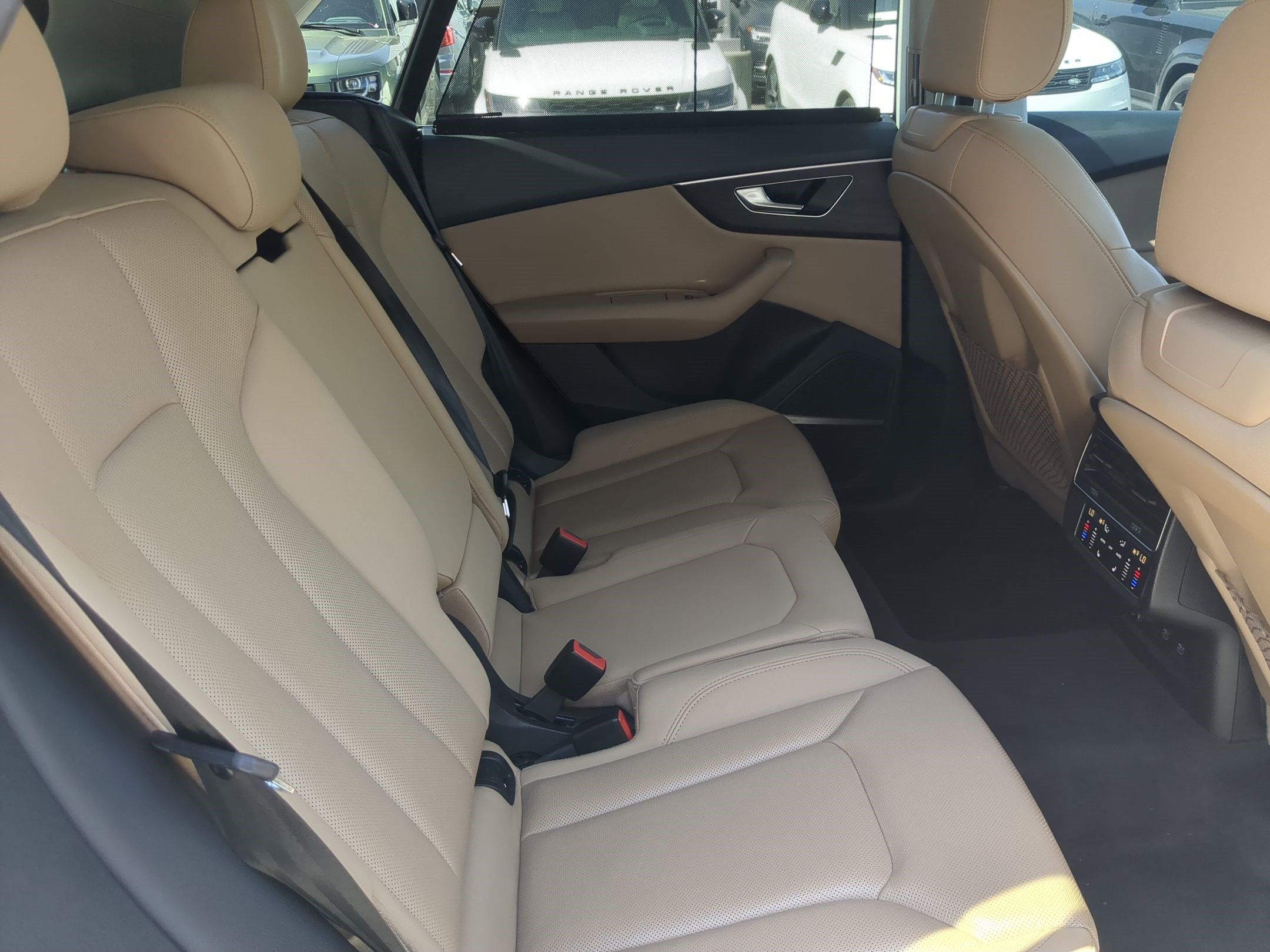 Used 2021 Audi Q8 Prestige AWD/4WD image 33