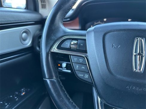 Used 2021 Lincoln Nautilus Reserve w/ Equipment Group 202A image 23