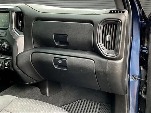 Used 2021 Chevrolet Silverado 1500 Custom Trail Boss AWD/4WD image 26