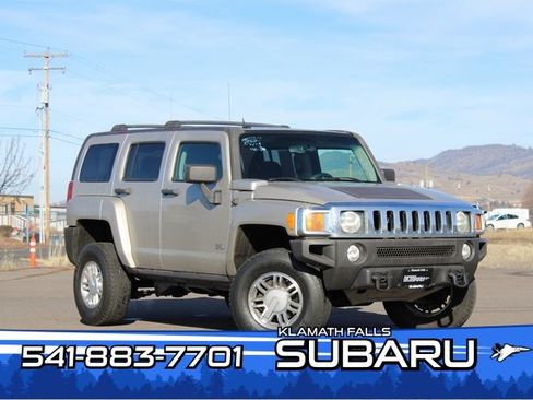 Used 2006 HUMMER H3 image 1