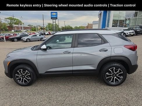 Used 2023 Chevrolet TrailBlazer ACTIV w/ Sun and Liftgate Package AWD/4WD image 6