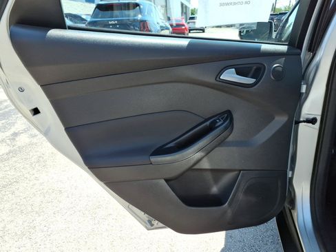 Certified 2018 Ford Focus Titanium FWD image 13