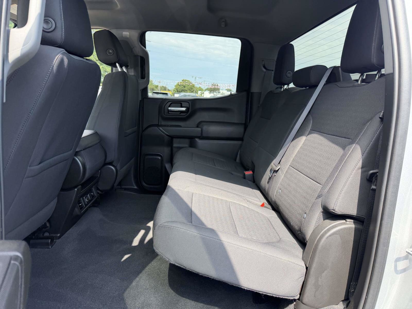 Used 2021 Chevrolet Silverado 1500 LT w/ Bed Protection Package AWD/4WD image 12