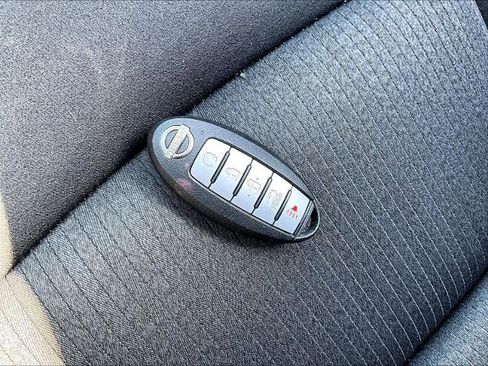 Used 2023 Nissan Altima 2.5 SV w/ SV Premium Package image 29