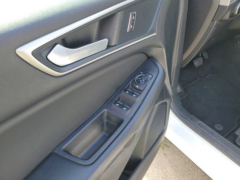 Used 2023 Ford Edge SEL AWD/4WD image 18
