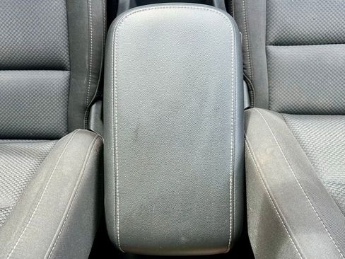 Used 2020 Chevrolet Colorado LT image 32