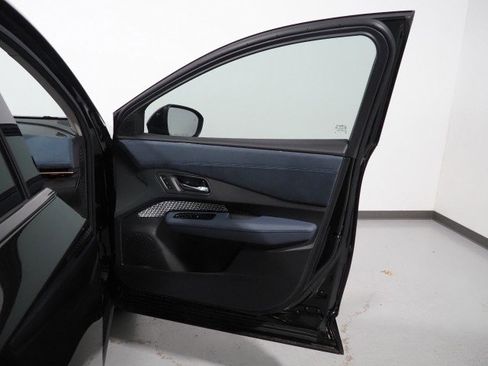 Used 2023 Nissan Ariya Platinum+ image 64