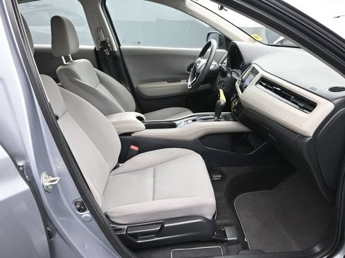 Used 2018 Honda HR-V LX image 13