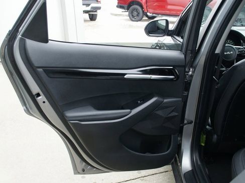 Used 2023 Kia Seltos SX w/ SX Sunroof Package image 25