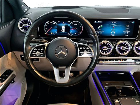 Used 2021 Mercedes-Benz GLA 250 4MATIC image 5