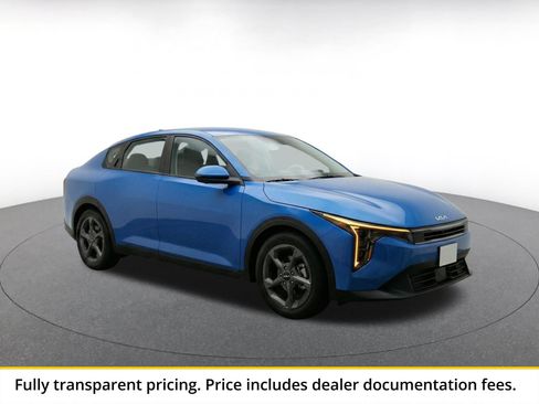 Used 2025 Kia K4 FWD image 1