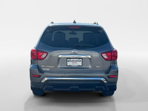 Used 2020 Nissan Pathfinder SV image 4