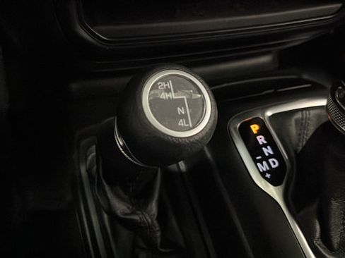 Used 2021 Jeep Gladiator Sport AWD/4WD image 38