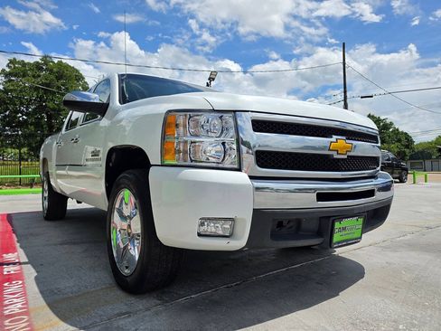 Used 2009 Chevrolet Silverado 1500 LT w/ Regional Value Package RWD image 4