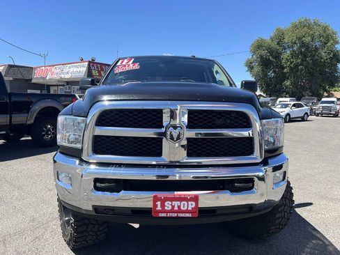 Used 2017 RAM 2500 SLT AWD/4WD image 2