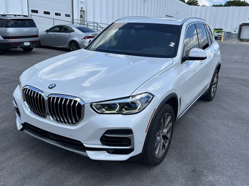 Used 2022 BMW X5 xDrive40i w/ Executive Package AWD/4WD image 5