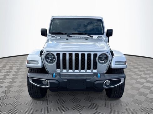 Used 2022 Jeep Wrangler Unlimited Sahara w/ Cold Weather Group AWD/4WD image 2
