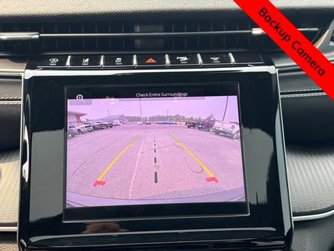 Used 2025 Jeep Grand Cherokee Laredo X w/ Luxury Tech Group I AWD/4WD image 26