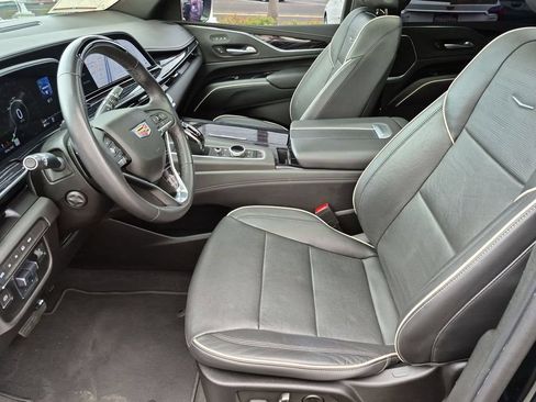 Certified 2023 Cadillac Escalade ESV Sport AWD/4WD image 12