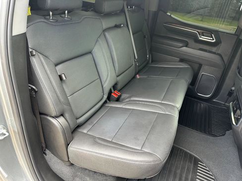 Used 2025 GMC Sierra 1500 SLT w/ SLT Premium Package image 21