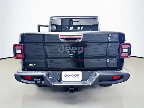 Used 2024 Jeep Gladiator Sport AWD/4WD image 6