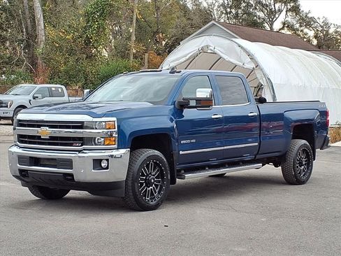 Used 2019 Chevrolet Silverado 2500 LTZ image 3