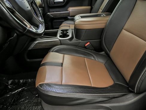 Used 2021 Chevrolet Silverado 1500 High Country image 10