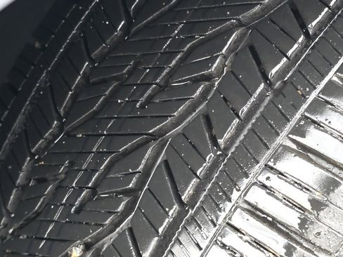 Used 2024 Buick Enclave Avenir image 24