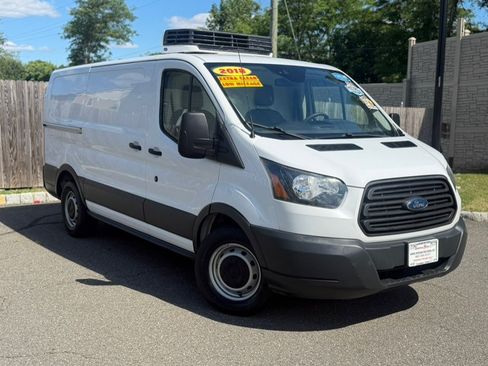 Used 2018 Ford Transit 150 130 Low Roof RWD image 1