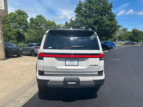 Certified 2025 Lexus GX 550 w/ Accessory Package (CT) AWD/4WD image 6