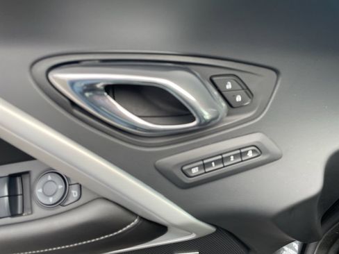 Used 2017 Chevrolet Camaro SS image 14