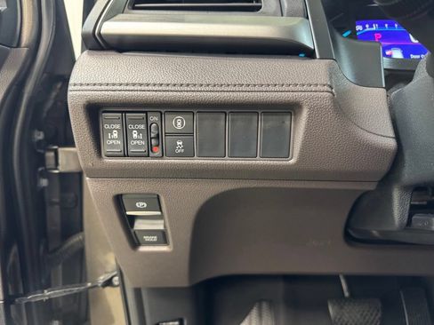 Used 2021 Honda Odyssey EX image 36
