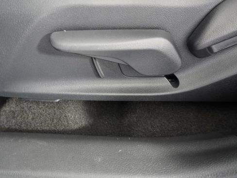 Used 2023 Toyota RAV4 LE FWD image 21