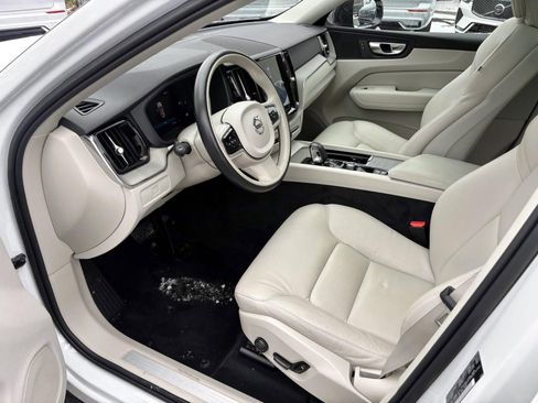 Used 2023 Volvo XC60 B5 Plus w/ Climate Package image 24
