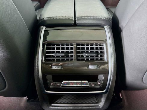 Used 2025 BMW X5 xDrive50e image 25