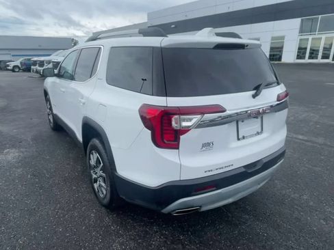 Used 2023 GMC Acadia SLT w/ Preferred Package FWD image 8