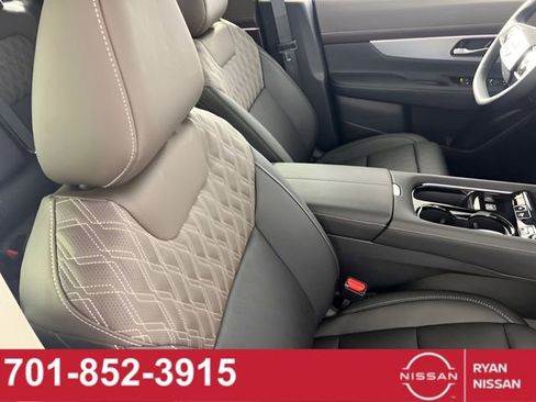 New 2026 Nissan Murano Platinum w/ Cargo Package AWD/4WD image 31