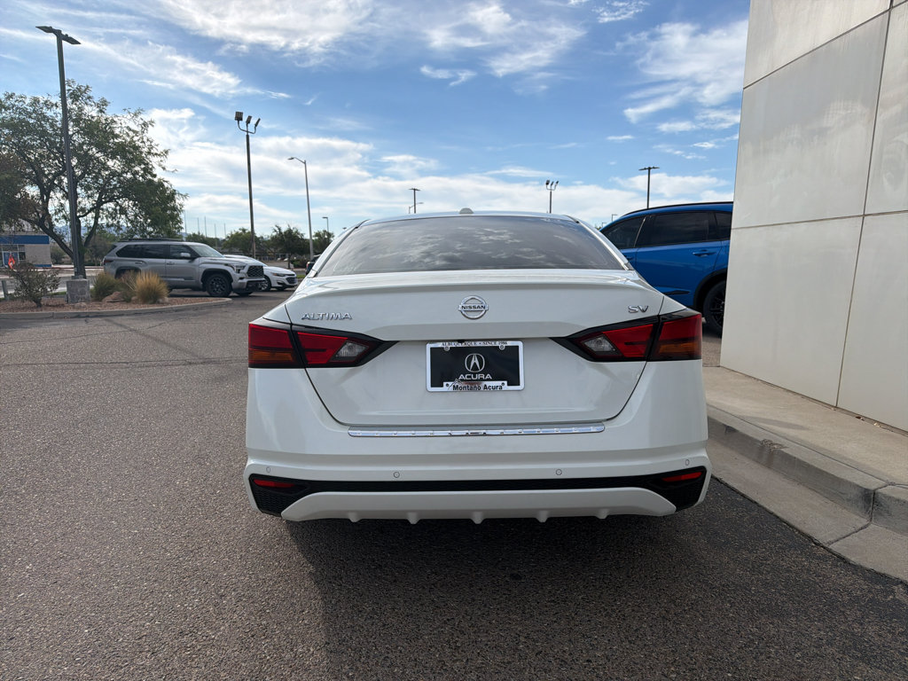 Used 2022 Nissan Altima 2.5 SV FWD image 6