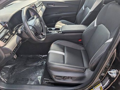 Used 2025 Toyota Camry SE FWD image 16