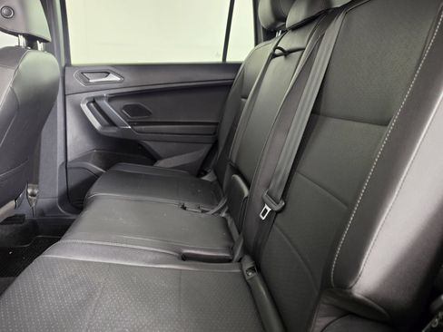 Used 2020 Volkswagen Tiguan SE R-Line FWD image 26