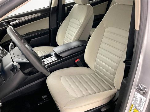 Used 2018 Ford Fusion S image 18