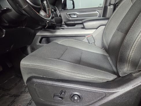 Used 2020 RAM 1500 Big Horn RWD image 13